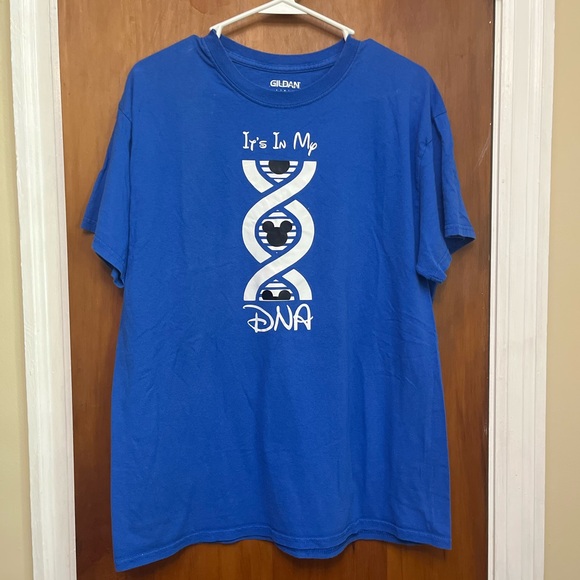 Disney Gildan Blue Short Sleeve Tee with DNA Graphic. L.   Z2 - Picture 2 of 4